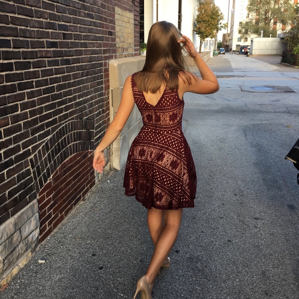 Jodi Kristopher maroon dress